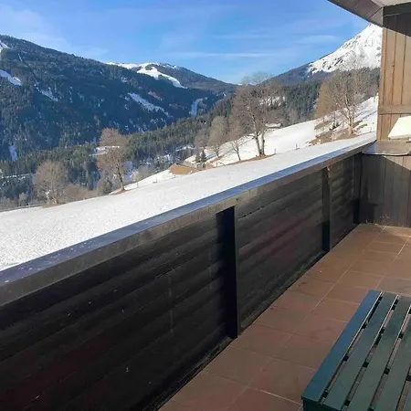 Muehlbacher Lodge, Amade *