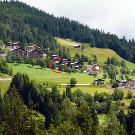 Muehlbacher Lodge, Amade *